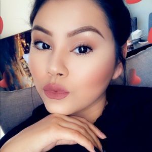 Meet your Posher, Roxana